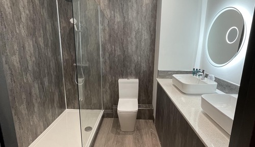 Suite ejecutiva, baño privado