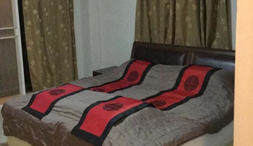 Standard Queen Room