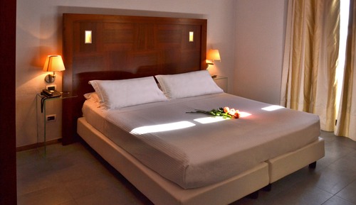 Habitación Confort con 1 cama doble o 2 individuales (SPA Access)