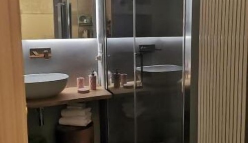 Suite estudio de lujo, 1 cama de matrimonio, no fumadores, baño privado