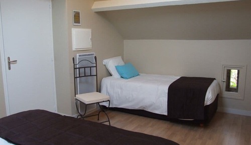 Habitación triple, baño privado
