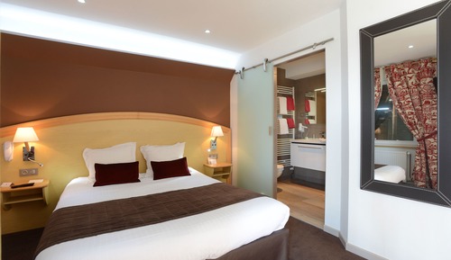 Habitación Confort con 1 cama doble o 2 individuales, balcón, vistas a la montaña