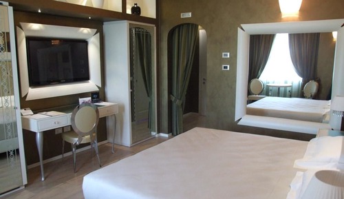 Habitación estándar con 1 cama doble o 2 individuales