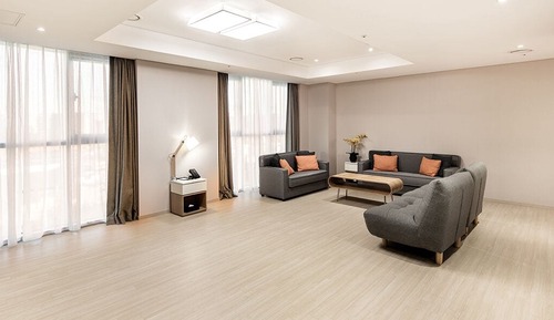 Residence Presidential Suite (+Massage Chair)