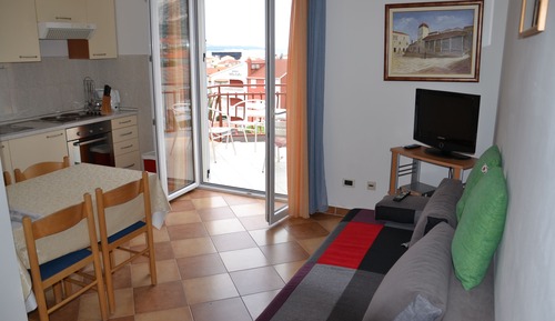 Apartamento clásico, 1 habitación, piscina privada, en la zona del jardín