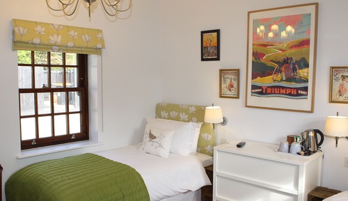 Habitación estándar con 2 camas individuales, baño privado