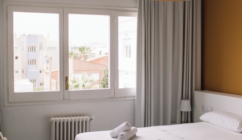 Habitación doble, vistas parciales al mar