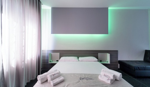 Habitación estándar doble, en edificio anexo (Piazza Mercato)