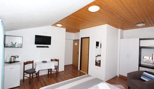 Habitación Confort doble, 1 cama doble, no fumadores, balcón