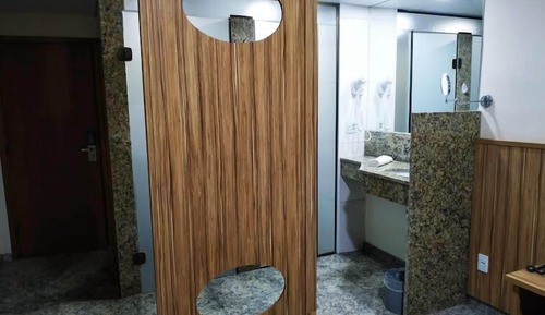 Luxo Casal Com Ceia De Ano Novo Incluso