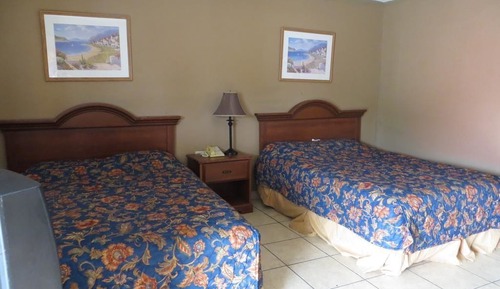 Habitación con 1 cama doble o 2 individuales, 2 camas de matrimonio, no fumadores