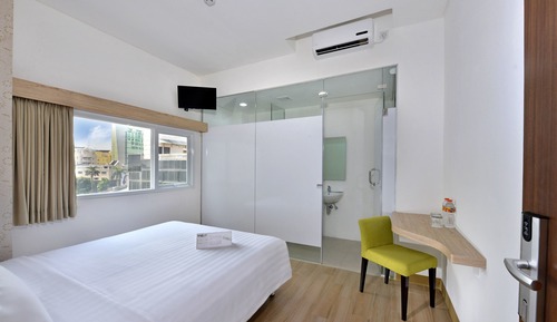 Habitación superior con 1 cama doble o 2 individuales (Room Only)