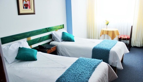 Habitación con 2 camas individuales