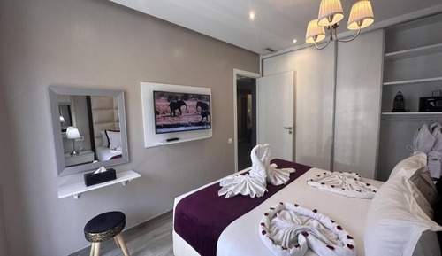 Suite (De Luxe)