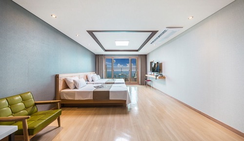 Family Spa Room