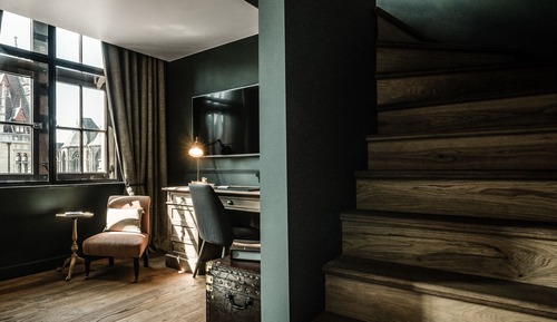 Suite 2