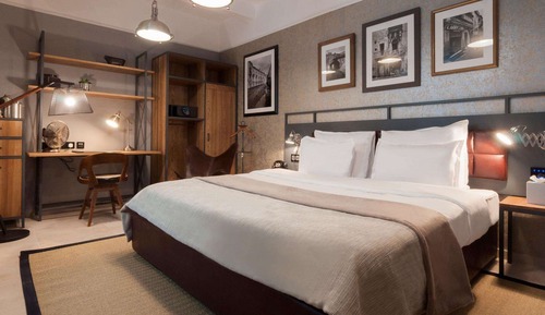 Habitación Confort con 1 cama doble o 2 individuales
