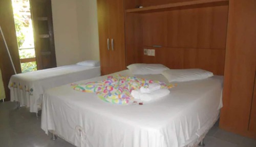 Habitación triple, balcón
