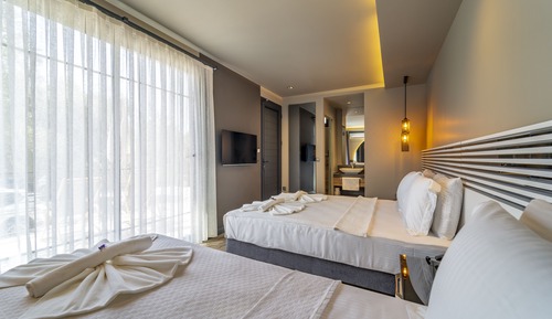 Exclusive Room