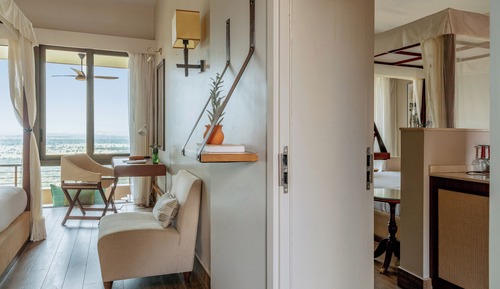 Melia Room, Savannah Panoramic Safari Experience (3AD)