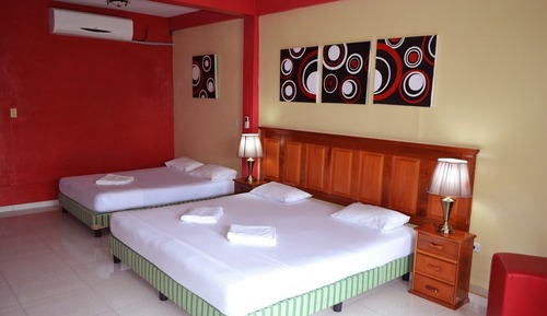 Habitación con 1 cama doble o 2 individuales