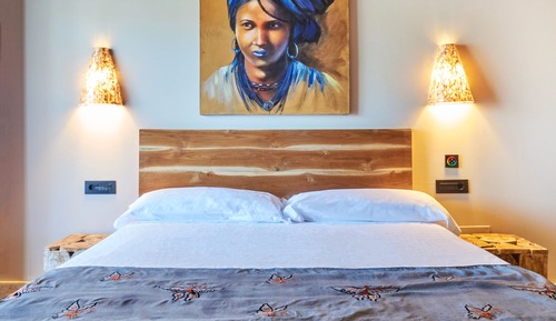 Habitación estándar con 1 cama doble o 2 individuales