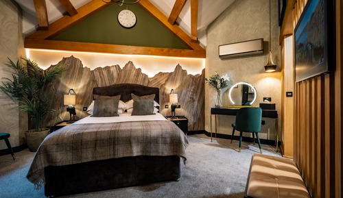 Suite superior, planta baja
