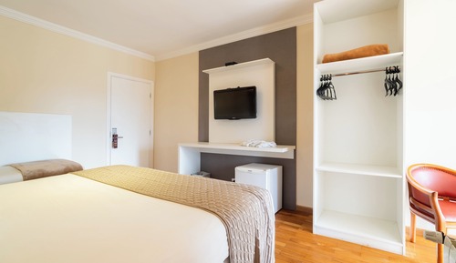 Habitación, bañera de hidromasaje, en edificio anexo (Master)