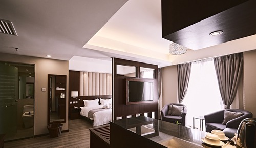 Suite ejecutiva, 1 cama de matrimonio grande, vistas a la ciudad