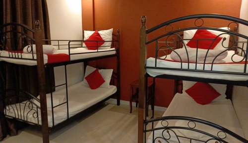 Habitación cuádruple estándar