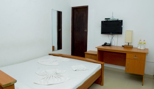 Dormitorio compartido estándar, 3 camas individuales, planta baja