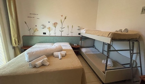 Habitación cuádruple Confort