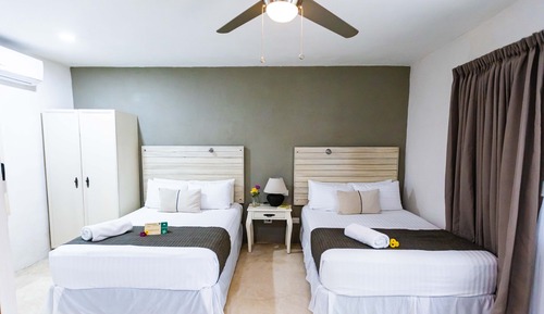 Habitación Deluxe doble, 2 camas de matrimonio
