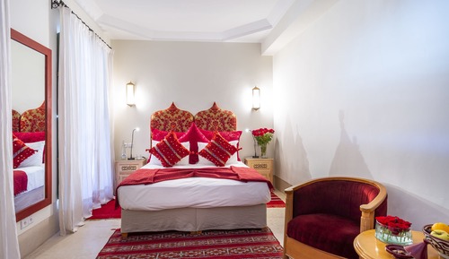 Habitación superior con 1 cama doble o 2 individuales, 1 cama de matrimonio grande