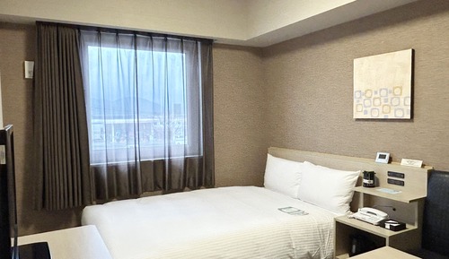 Habitación doble, fumadores (Semi-double Bed)