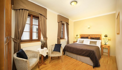 Apartamento panorámico, 2 habitaciones, balcón (5 Ground Floor Castle View)