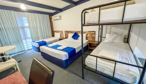 Habitación familiar (Budget, of 5)
