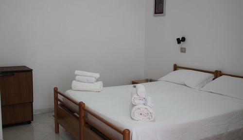 Habitación con 1 cama doble o 2 individuales, vistas a la ciudad