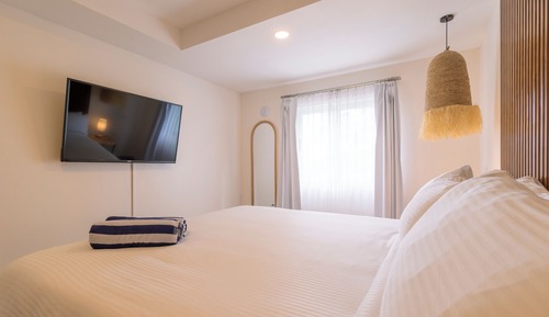 One Bedroom Apartment