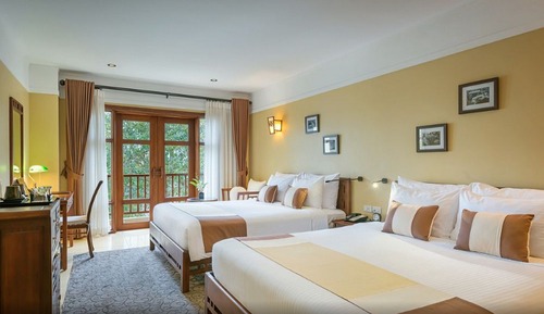 Habitación familiar, balcón (Deluxe, Classic Wing)
