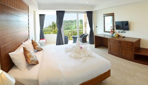 Habitación Deluxe (Free Roundtrip Airport Transfer)