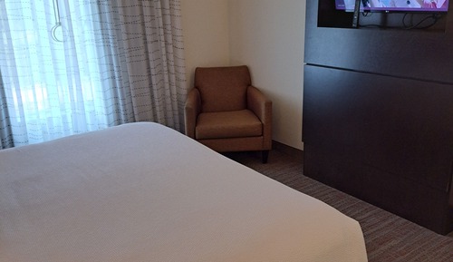 Suite, 2 habitaciones (Mobility/Hearing Access, Roll-In Shwr)