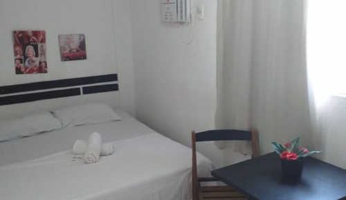 Habitación básica con 1 cama doble o 2 individuales
