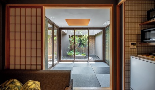 Habitación superior, vistas al jardín
