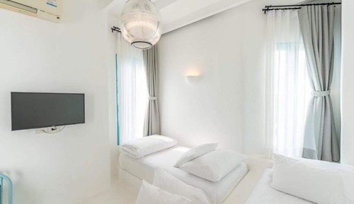 Deluxe Terrace Twin