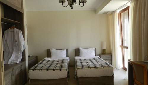 Habitación clásica con 2 camas individuales