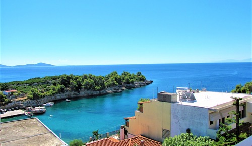 Estudio, vistas al mar