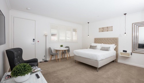 Estudio, 1 cama de matrimonio