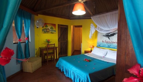 Habitación Confort con 1 cama doble o 2 individuales, baño privado, vistas al mar (Panorama Beach 4)