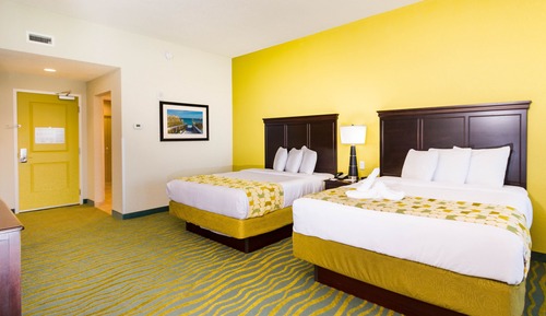 Habitación, 2 camas de matrimonio, vistas a la ciudad